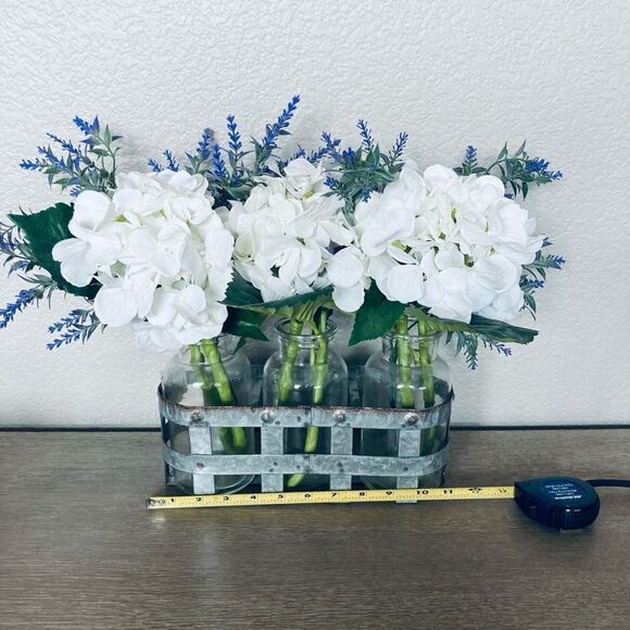 Farmhouse Hydrangea Floral Vase Centerpiece - Picture 2 of 4